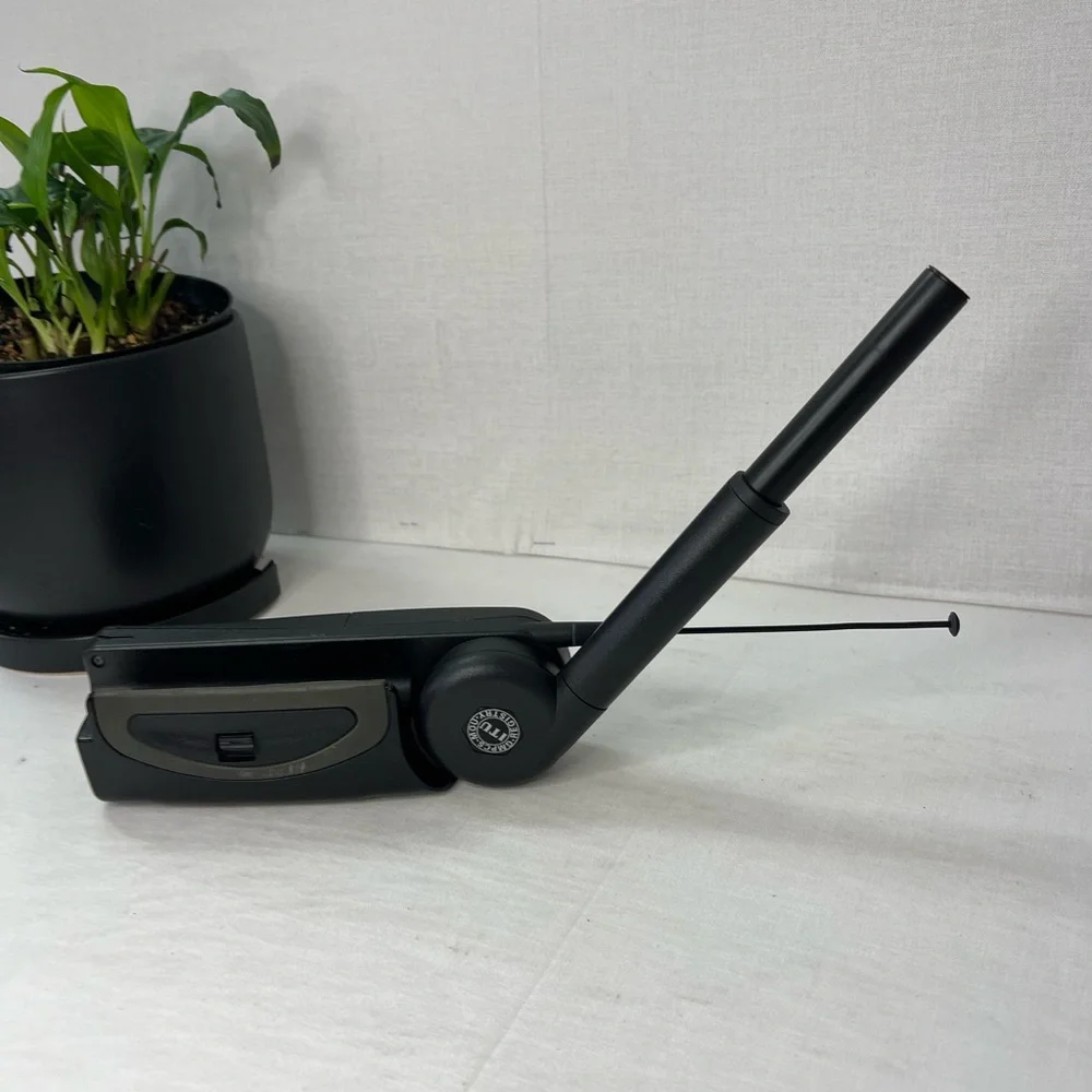 Globalstar GSP-1600 Satellite Phone and Car‎ Kit Bundle